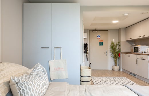 Silver Studio Floors 1-7